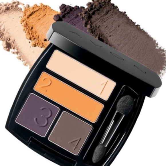 Avon Other - 💥 4/$15 SALE💥 True Color Quad Eyeshadow